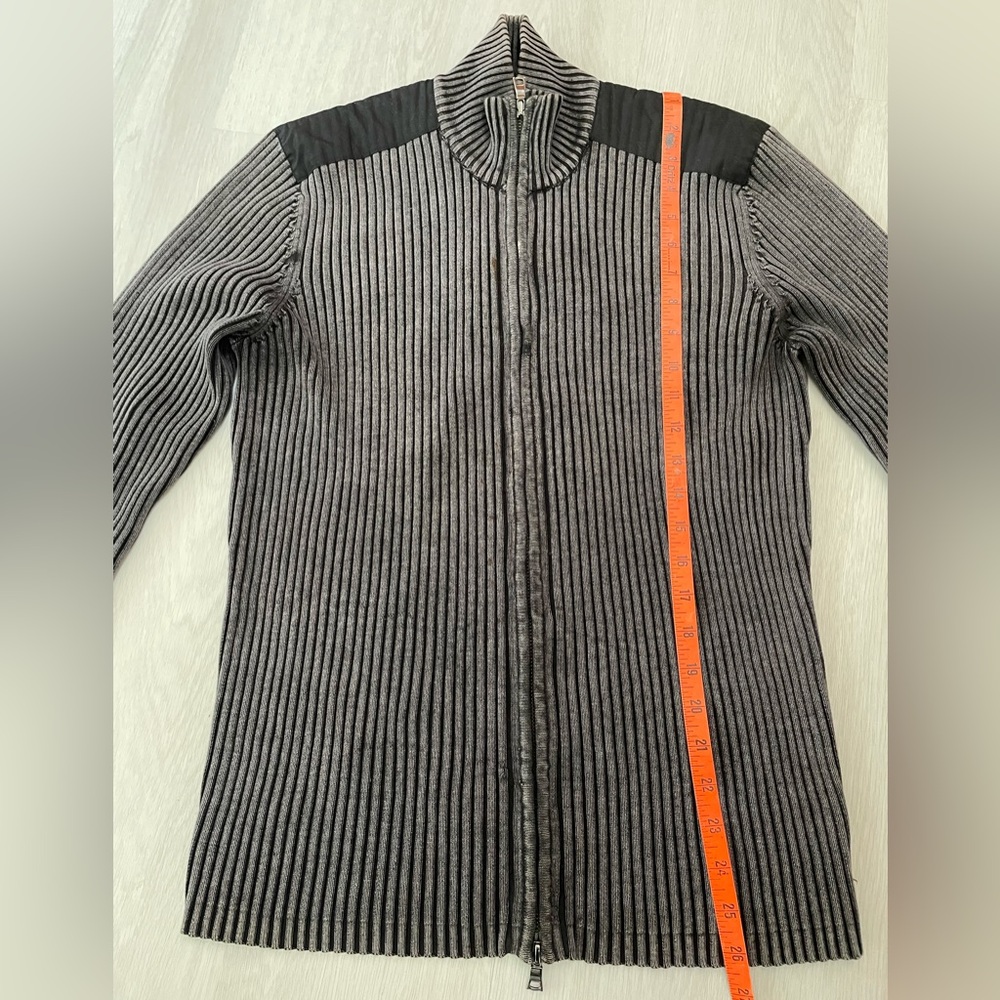 Men’s black and gray Zip-Up Jacket/sweater